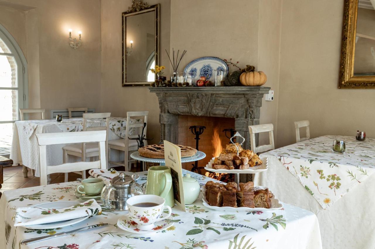 Casanova di Neri Relais Villa Montalcino Bagian luar foto