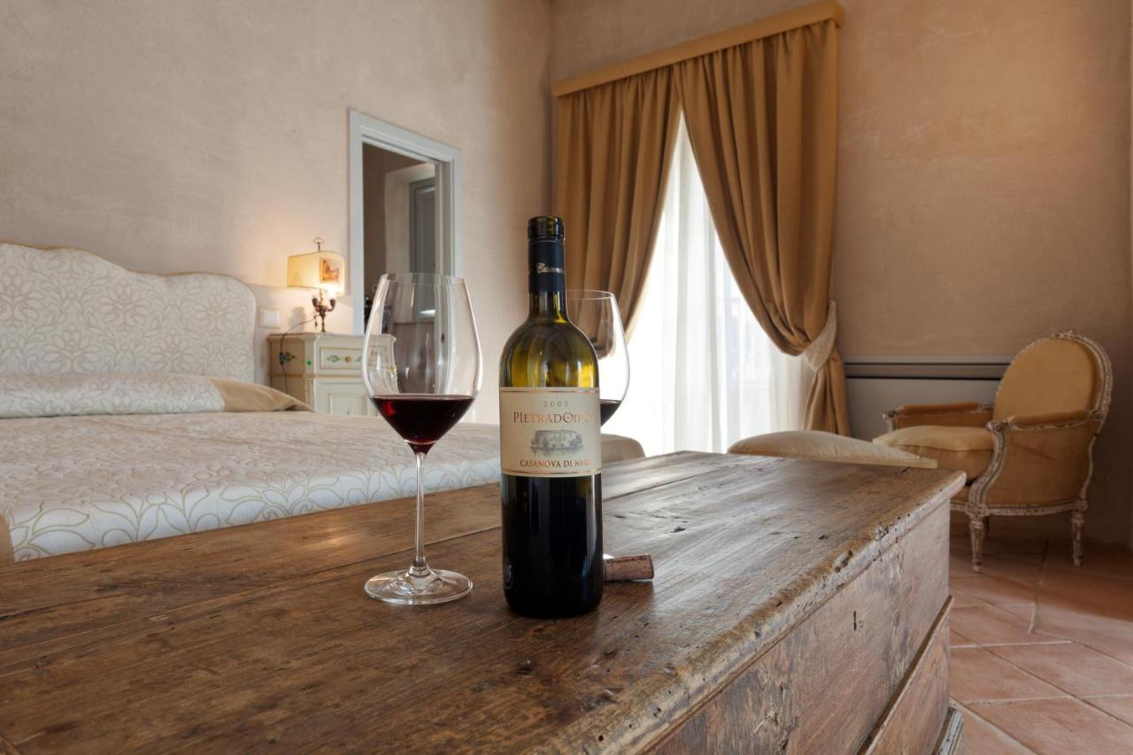 Casanova di Neri Relais Villa Montalcino Bagian luar foto